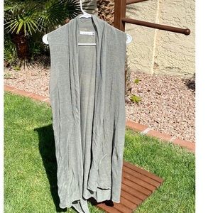 Sleeveless Linen wrap